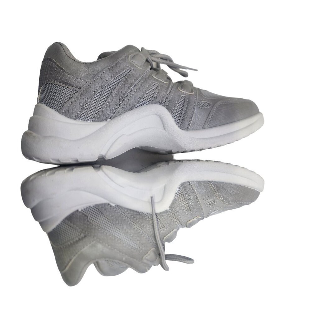 Qupid Rue 21 Gray Athletic Shoe‎ Women's Size 5 - Picture 6 of 10